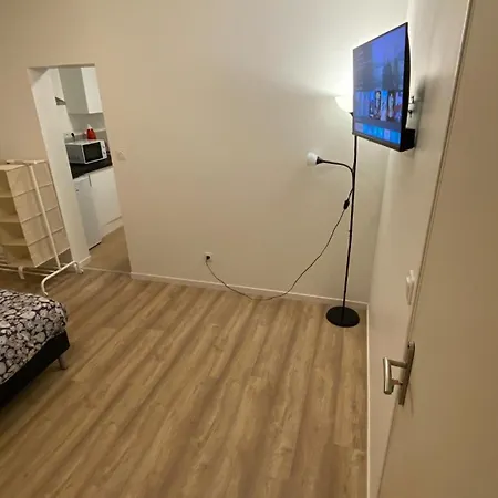 Studio E Lumineux Refait A Neuf Apartment Troyes